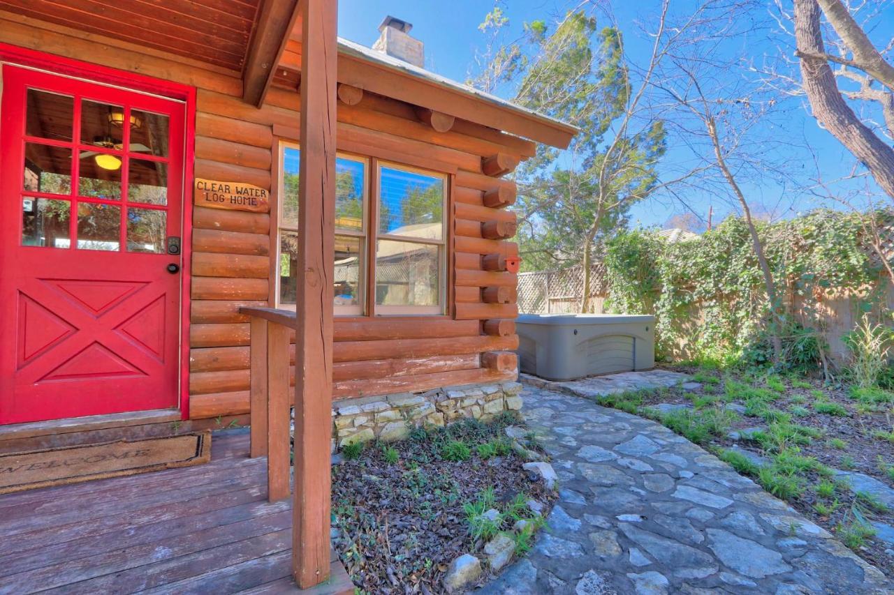 Clearwater Log Home Wimberley Exteriér fotografie